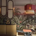 Oceania Hotel